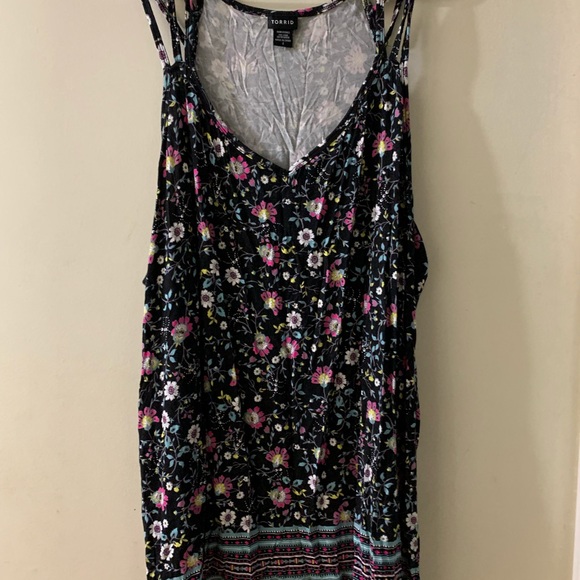 Tank - Picture 1 of 2